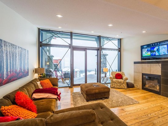 4 Bedroom Big White Vacation Rental - The Edge